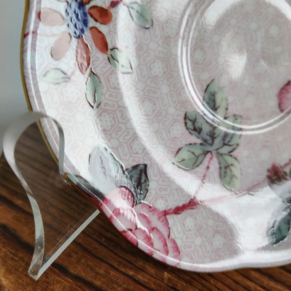 Wedgwood Pink Cuckoo Teacup and Saucer Bone China England Tricket Dish Tea Party - Picture 17 of 17